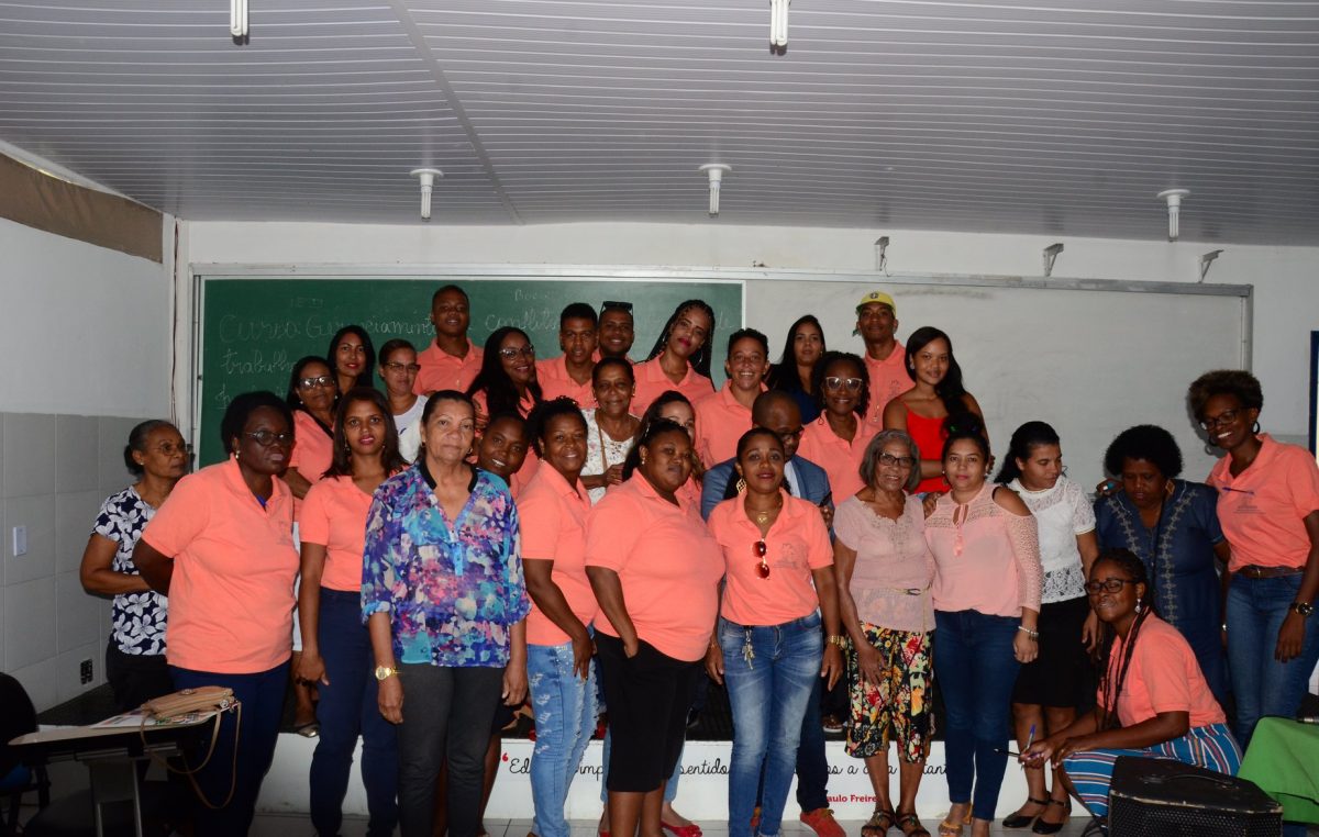 A Escola de Governo promoveu curso de capacitação para os profissionais que trabalham no Serviço de Convivência e Fortalecimento de Vínculos