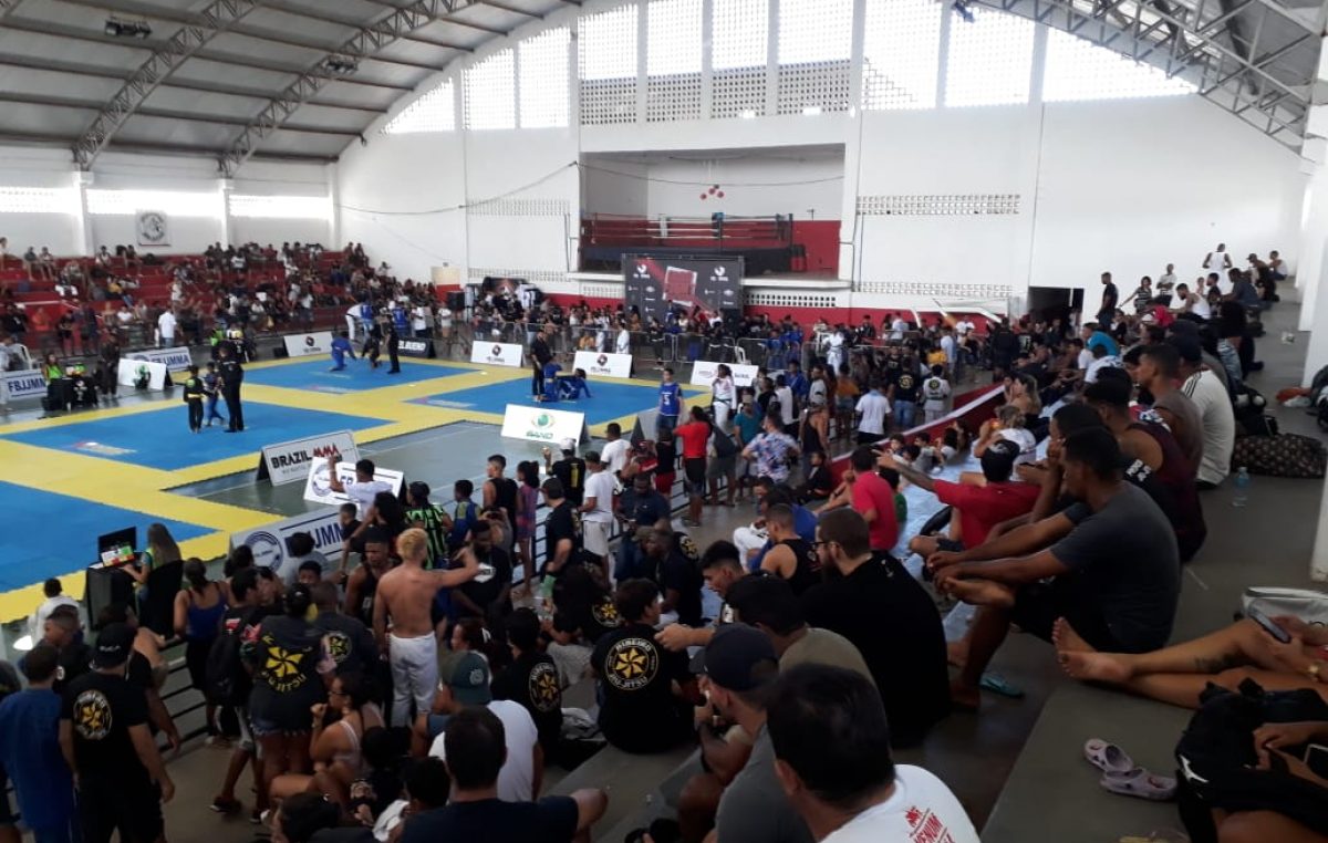 Atletas franciscanos participaram do Iron Fight Jiu-Jitsu e trouxeram 11 medalhas para o município