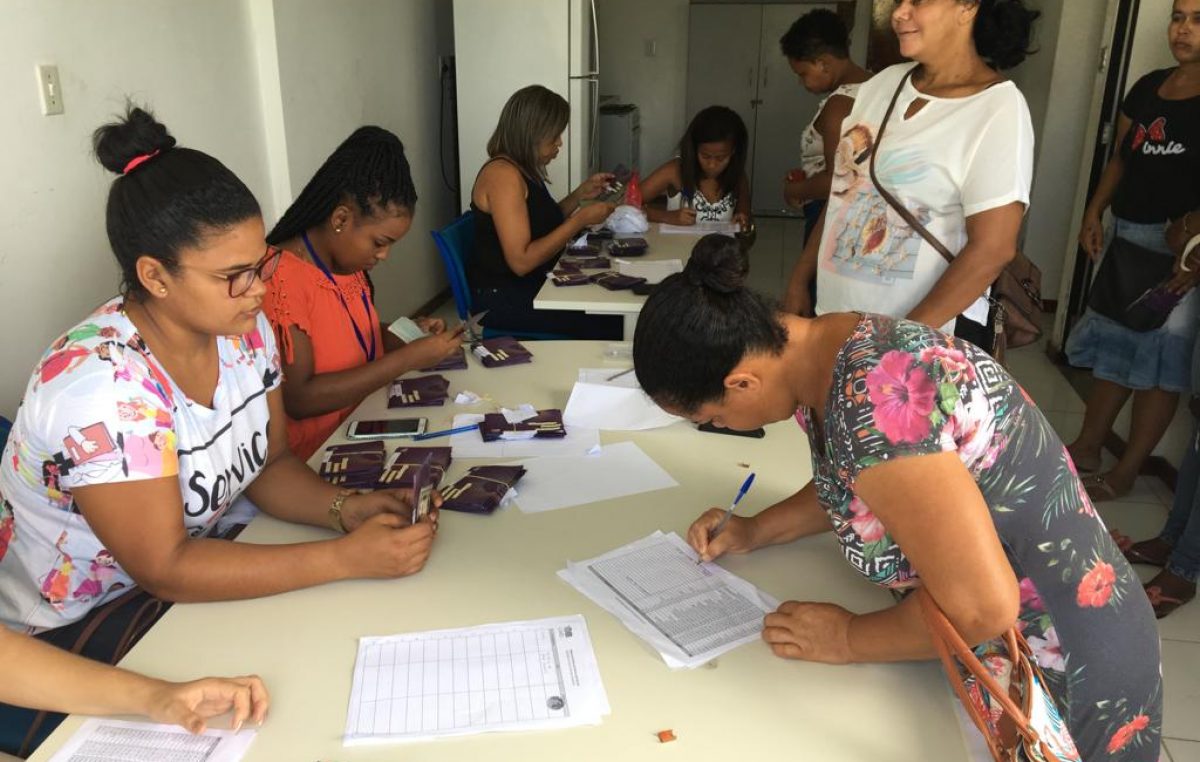 Entrega dos novos cartões PASMais acontece até o dia 30 de abril (terça-feira)