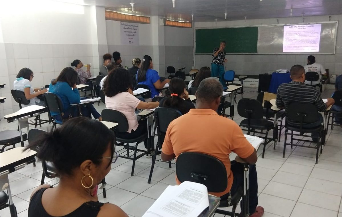 A secretaria Municipal de Gestão Administrativa – SEGAD, através da Escola de Governo, deu início nesta quarta-feira (08) ao Curso de Extensão #QUALIFICASERVIDOR.