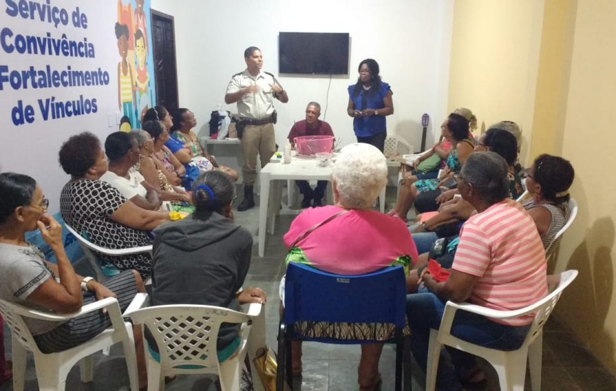 Major visita CRAS do Caípe para conhecer o trabalho desenvolvido pelo órgão