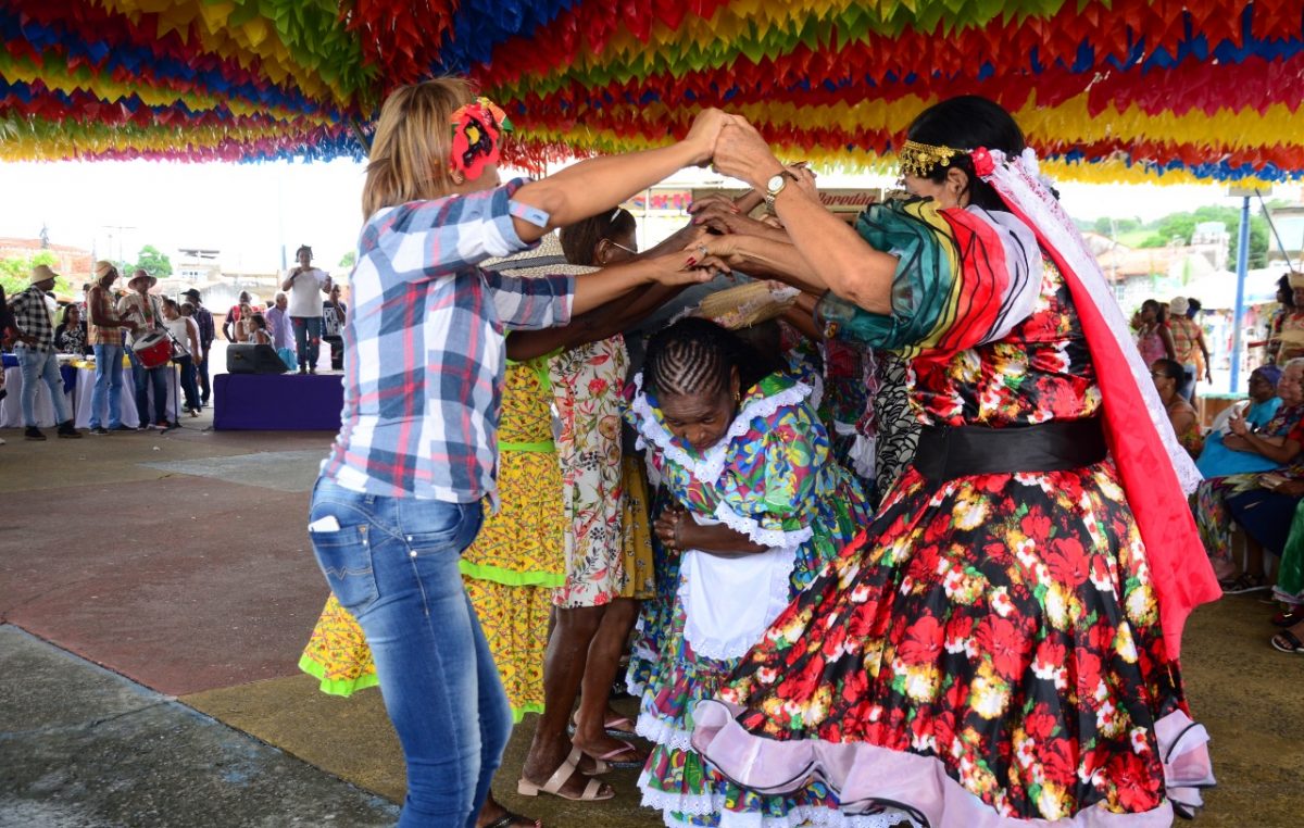 Alegria e confraternização marcaram mais uma edição do “Forró Social”