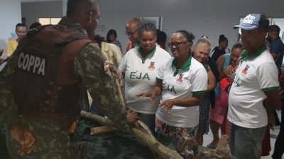 Companhia de Polícia de Proteção Ambiental do Estado da Bahia participa de visita guiada à Sala Verde da SEDUC