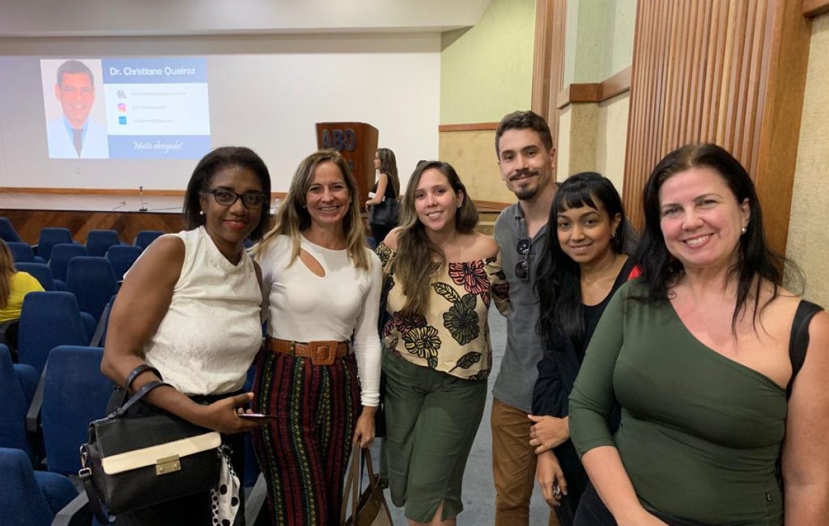 Dentistas participaram de um curso sobre Emergências Médicas em Odontologia, oferecido pela ABO