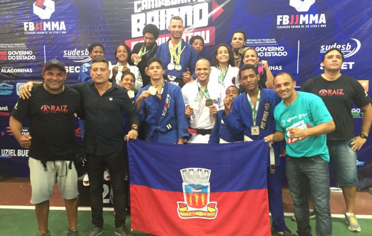 Atletas franciscanos se destacam na IV Etapa do Campeonato Baiano de Jiu-Jitsu e delegação soma mais 11 medalhas ao seu currículo