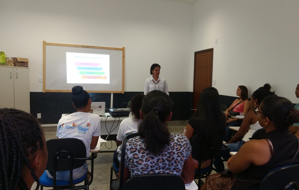 SEDEC: Microempreendedores franciscanos  participaram da palestra: “Como Criar, Conquistar e Manter”