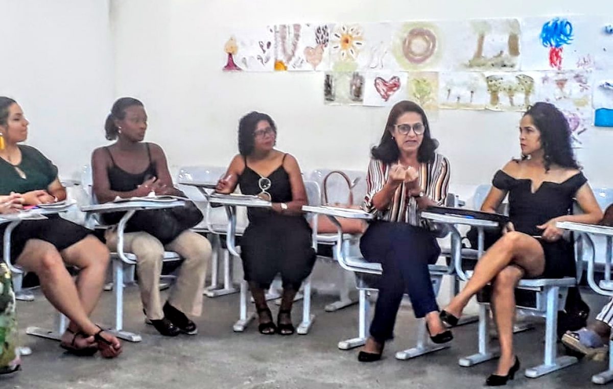 Técnicos da Secretaria da Educação de São Francisco do Conde participam em peso do V Seminário Sobre Formação de Professores em Exercício – CURRICULO (RE)CRIAÇÃO DE CENÁRIOS EDUCATIVOS