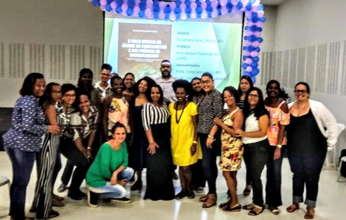 Oficina Formacional de Educação Afro-Brasileira é realizada na SEDUC