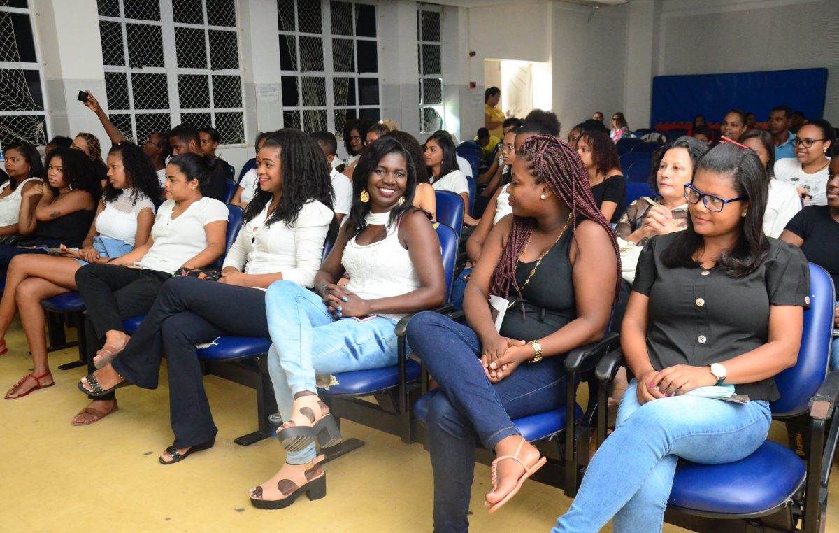 Franciscanos foram certificados em Curso de Inglês