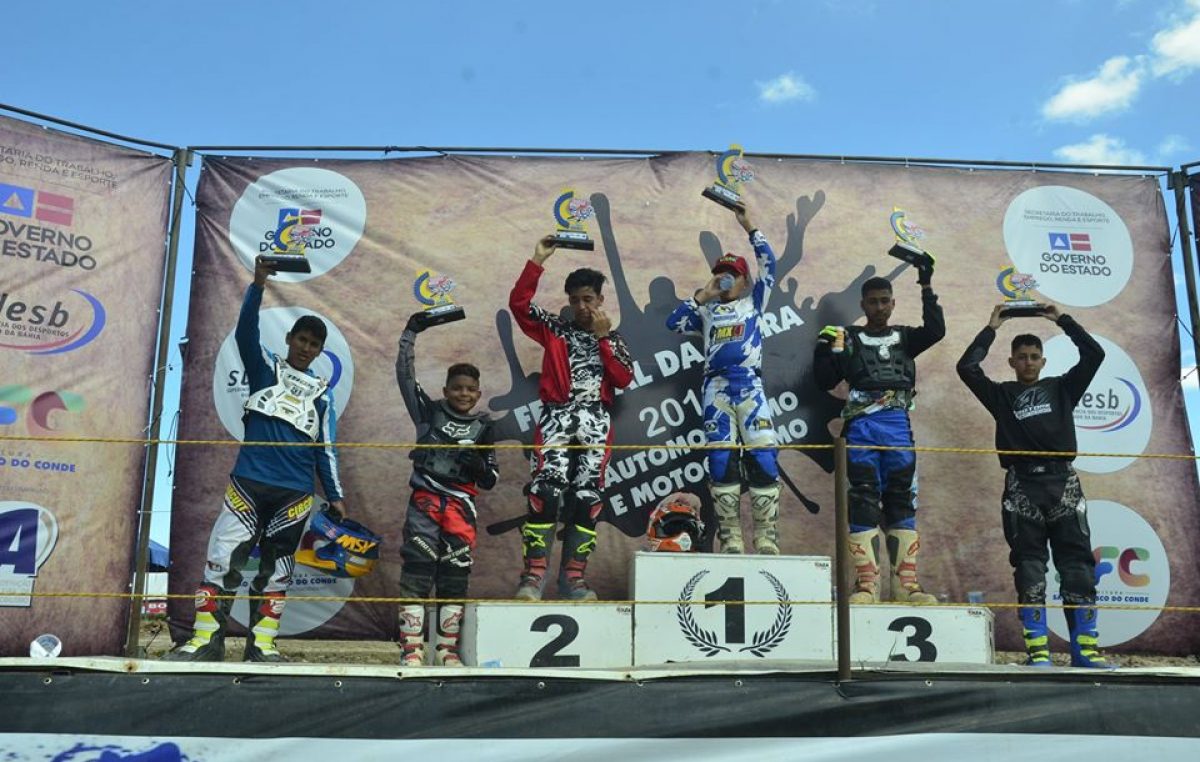 Velocidade na Terra: O público foi ao delírio com as lendas do Motocross nacional