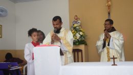 Fiéis e moradores do bairro do Engenho de Baixo renderam homenagens a Nossa Senhora da Conceição