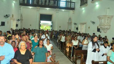 Homenagens a São Gonçalo reuniu dezenas de fiéis