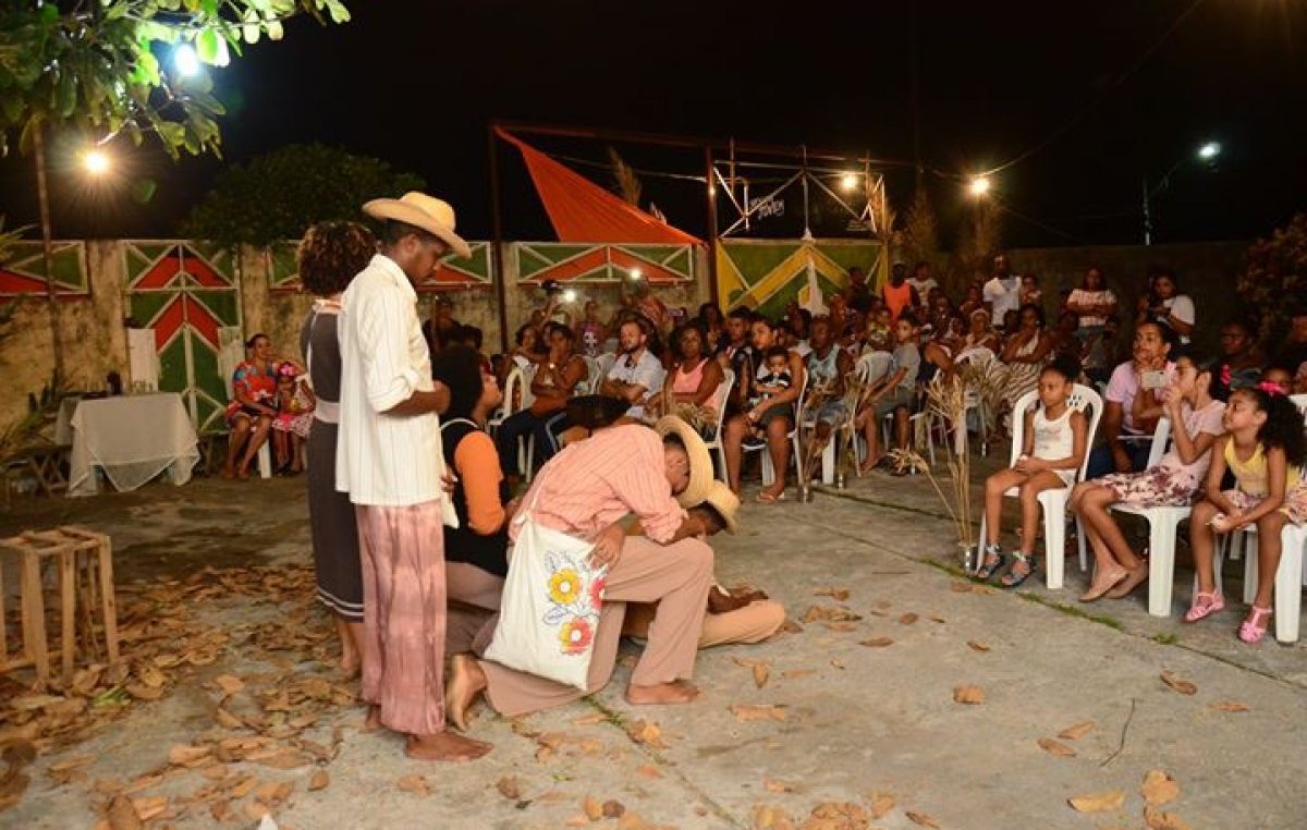 Juventude da Muribeca encenou o espetáculo A Herança