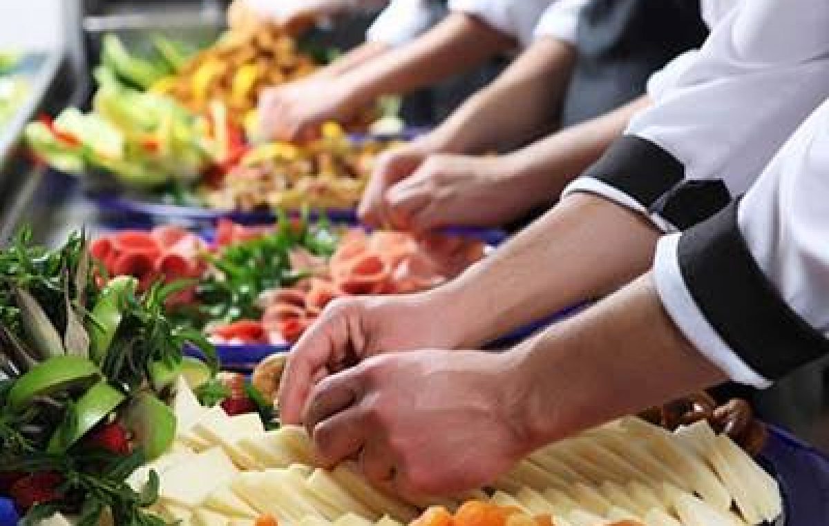 SEDUC realiza formação em Manipulação de Alimentos para os fornecedores de refeição no Diálogos Pedagógicos 2020