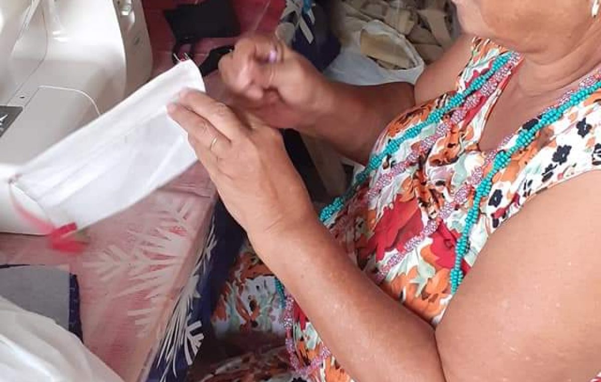 Corrente do Bem: Costureiras e artesãs, da Comunidade Tradicional de Matriz Africana MUKONGO, já produziram e doaram mais de 2 mil máscaras