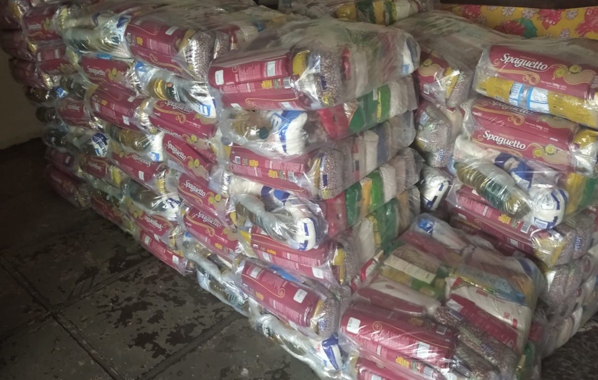 Enfrentamento à COVID-19: Novas cestas básicas são doadas no município