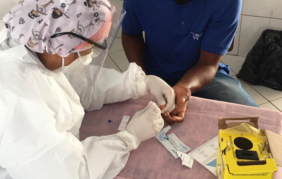 Pescadores e marisqueiras da Muribeca e do Socorro fazem testes do coronavírus