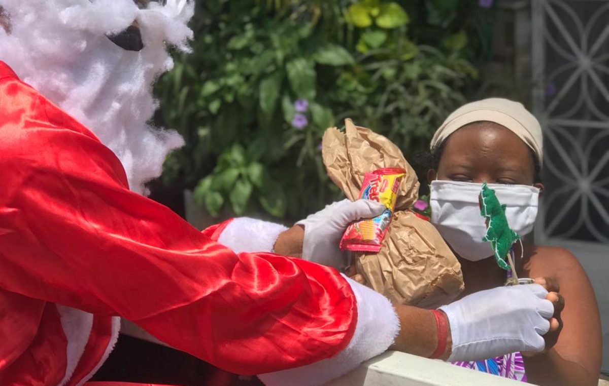 CRAS Sede levou a magia do Papai Noel até seus assistidos