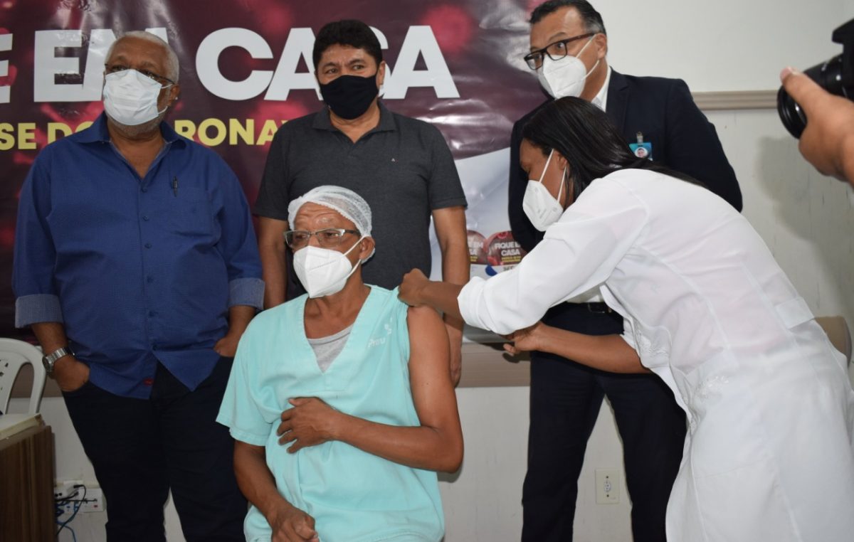 Prefeitura de São Francisco do Conde inicia vacinação contra COVID-19 e explica critérios