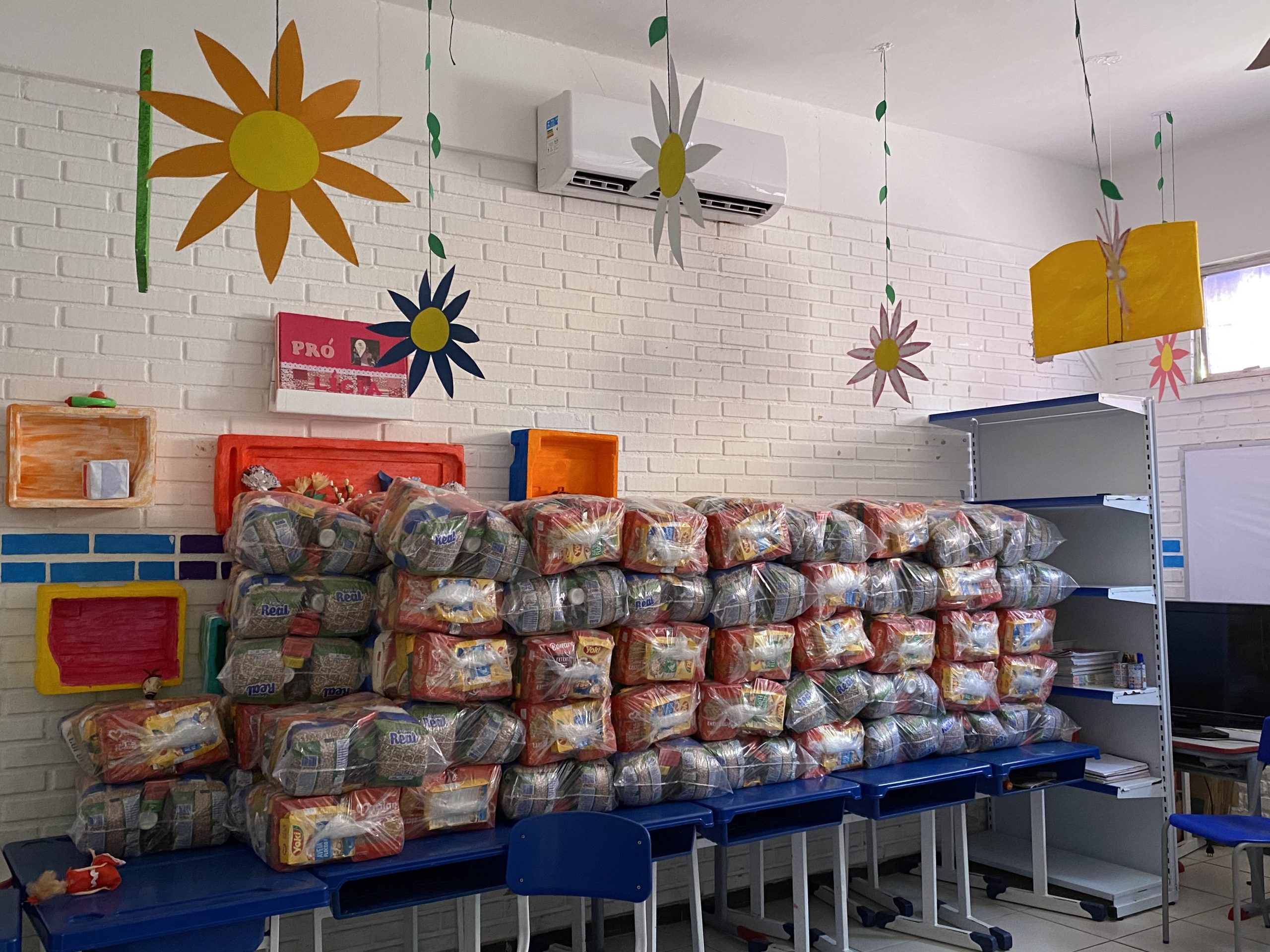 Kit Alimentação Escolar – diversas famílias de alunos já foram contempladas com a entrega dos kits