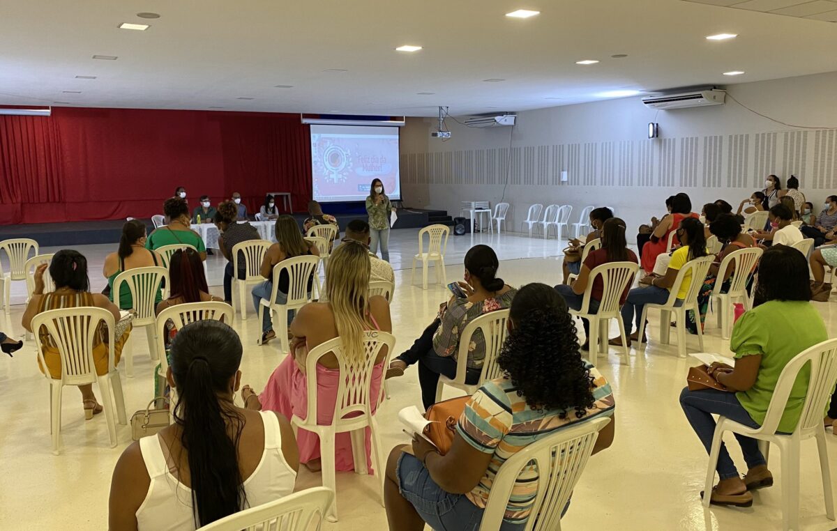Reunião com Diretores Escolares para tratar da manutenção das escolas e do retorno das aulas presenciais
