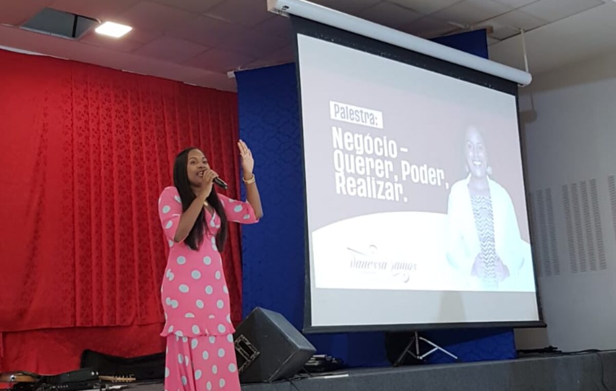 Prefeitura realizou evento em homenagem ao Dia Internacional da Mulher (08)