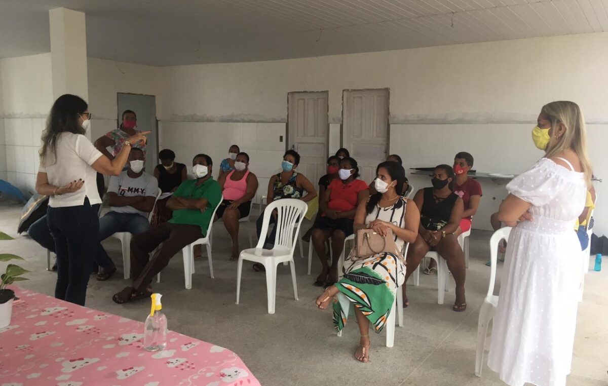 SEDUC realizou reunião com a comunidade escolar da escola Duque de Caxias