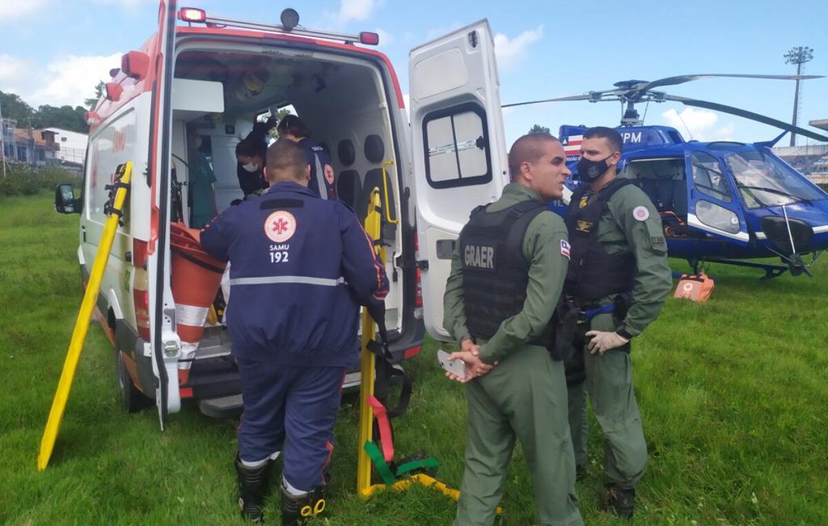 A Prefeitura realizou na tarde deste sábado, por meio de transporte aeromedico a transferência do paciente E.J.M.D de 51 anos de idade.