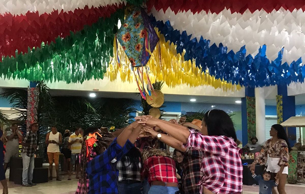 O clima de São João já predomina por toda São Francisco do Conde