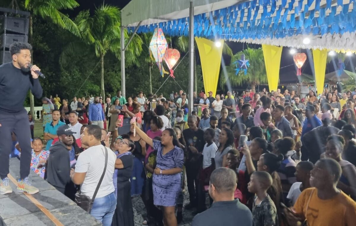 Pregação, louvor e shows marcaram o primeiro dia da Festa da Colheita, em São Francisco do Conde