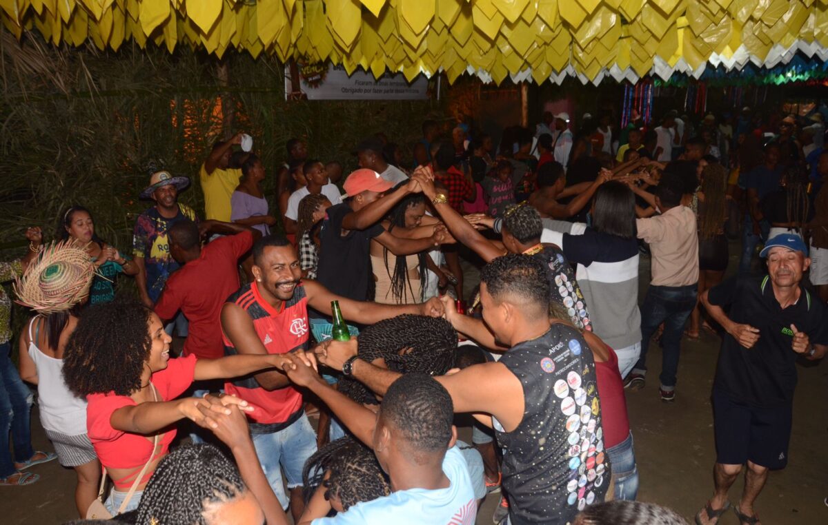 Homenagens e alegria tomaram conta do Arraiá do Vem Cá