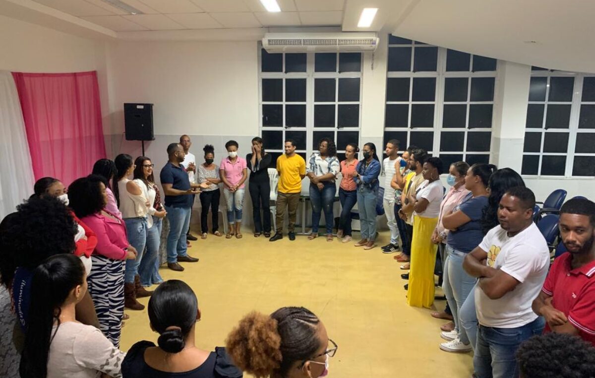 Prefeitura, por meio da SEDES, em parceria com a SEAD/Escola de Governo, realizou workshops para os servidores do município