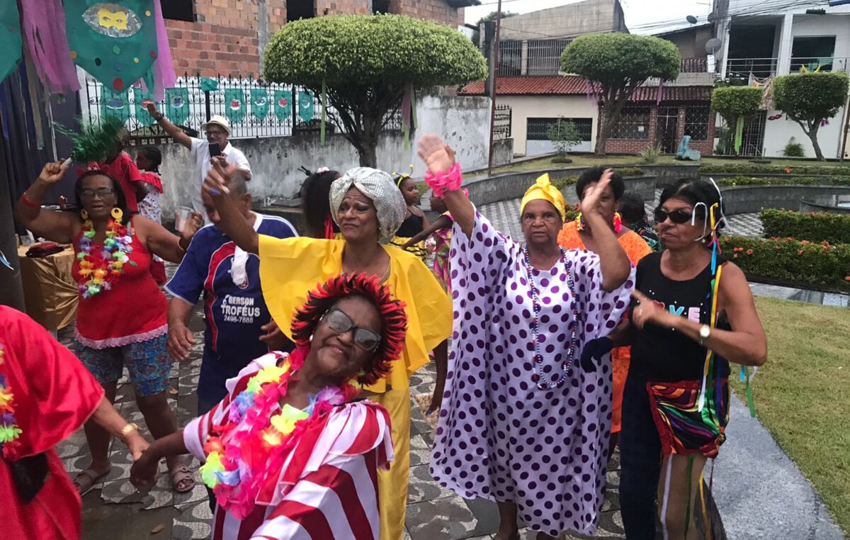 Muita diversão e folia na segunda-feira de Carnaval em São Francisco do Conde