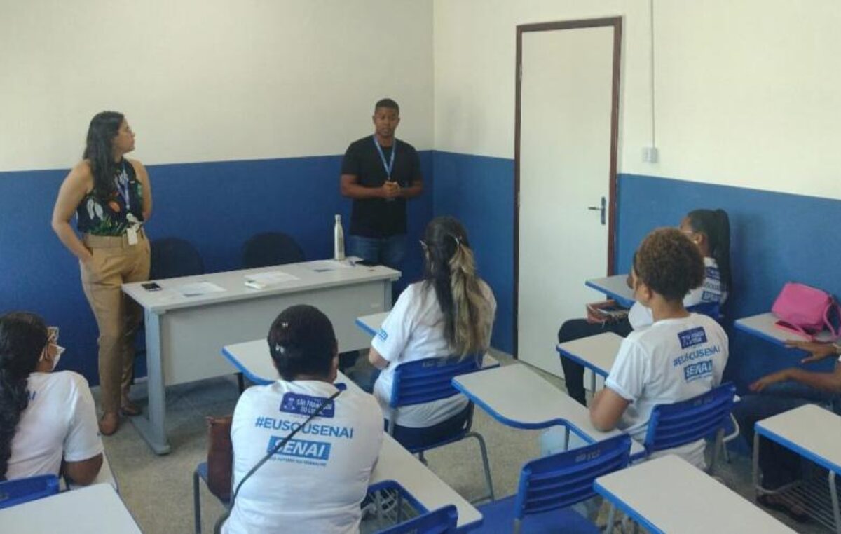 SEPLANDEC: por meio do Projeto Acelera São Francisco do Conde, Prefeitura entregou certificados do curso de Excel Básico