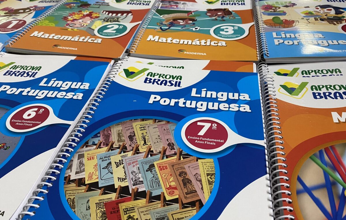 Prefeitura realiza implantação do Projeto Aprova Brasil na Rede Municipal de Ensino