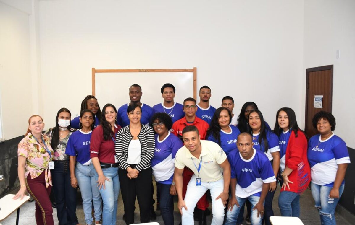 SEPLANDEC: alunos do curso de Bombeiro Civil recebem certificados