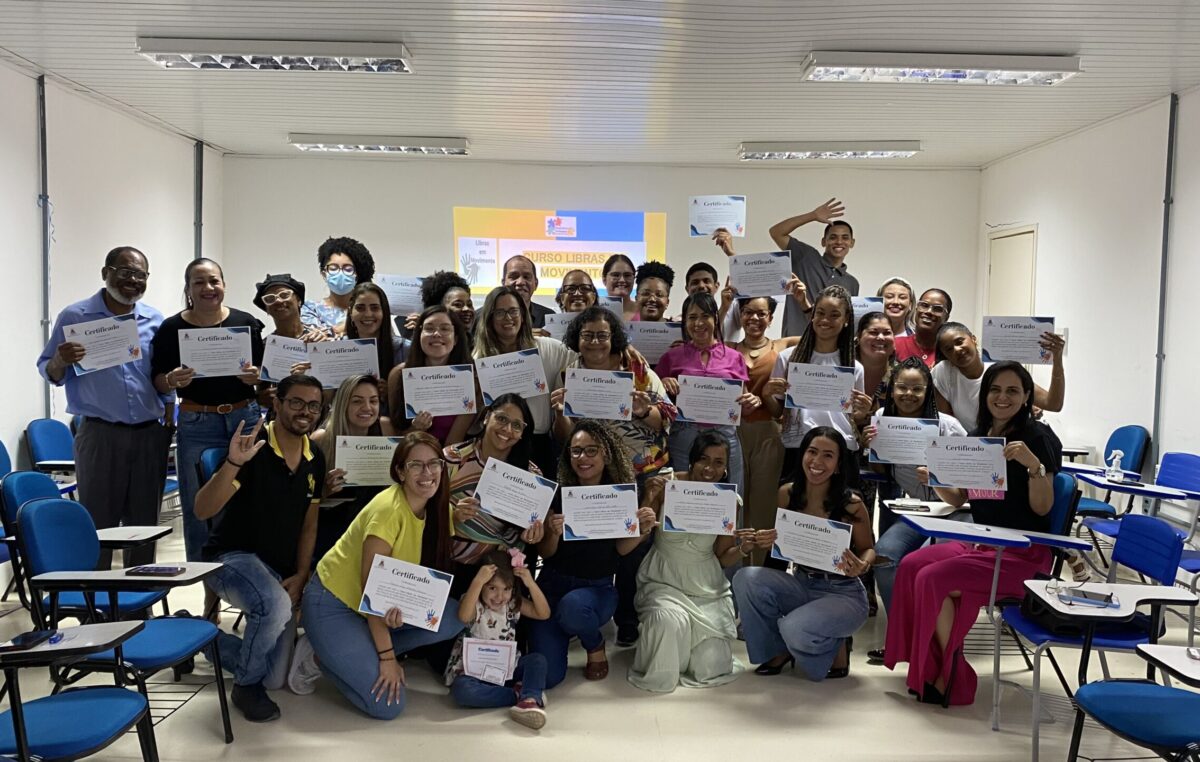 SEDUC realiza conclusão e entrega de certificados do Curso de Libras para os servidores da Educação