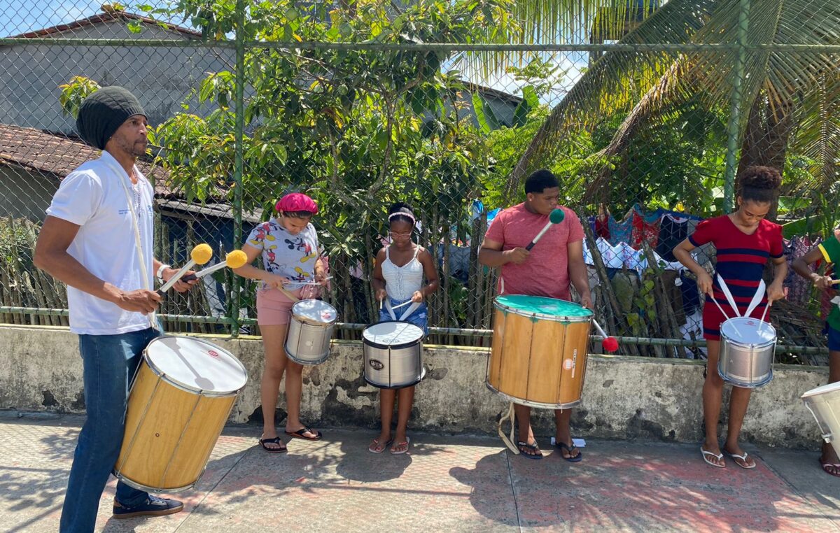 SEDES por meio do CRAS Coroado realizou Oficina de Percussão
