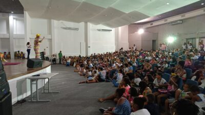 Festa Literária Internacional de Cachoeira – FLICA, com os adolescentes acompanhados pelo Serviço de Convivência e Fortalecimento de Vínculos (SCFV).