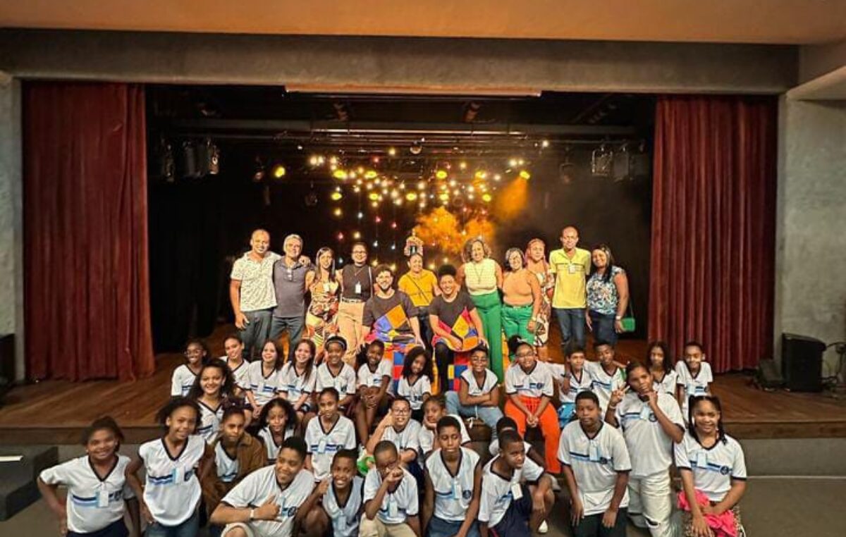 ESTUDANTES DE SÃO FRANCISCO DO CONDE NO “MUNDO DAS MINHAS PALAVRAS”