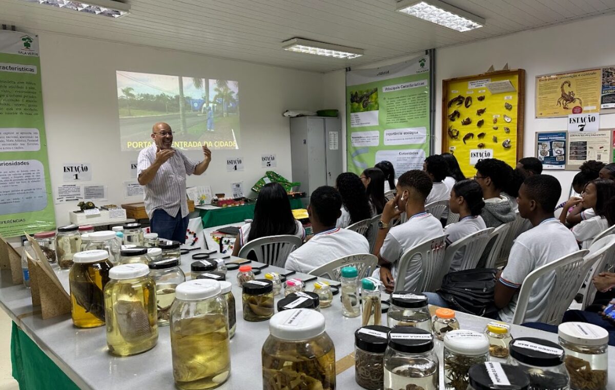 Sala Verde da SEDUC recebe visita de estudantes do Colégio Estadual Martinho Salles Brasil