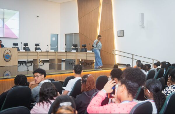 Estudantes participam de Aulão Preparatório para o 20º Concurso de Redação “29 de Junho”