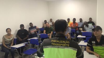 SECOP promoveu palestra do Maio Amarelo para motoristas que atuam nos órgãos da Prefeitura